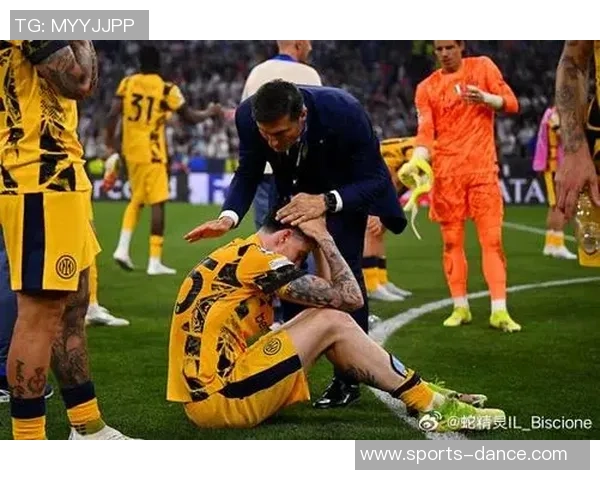 意甲激战波尔图大胜巴萨五球狂潮争议判罚引发全场沸腾